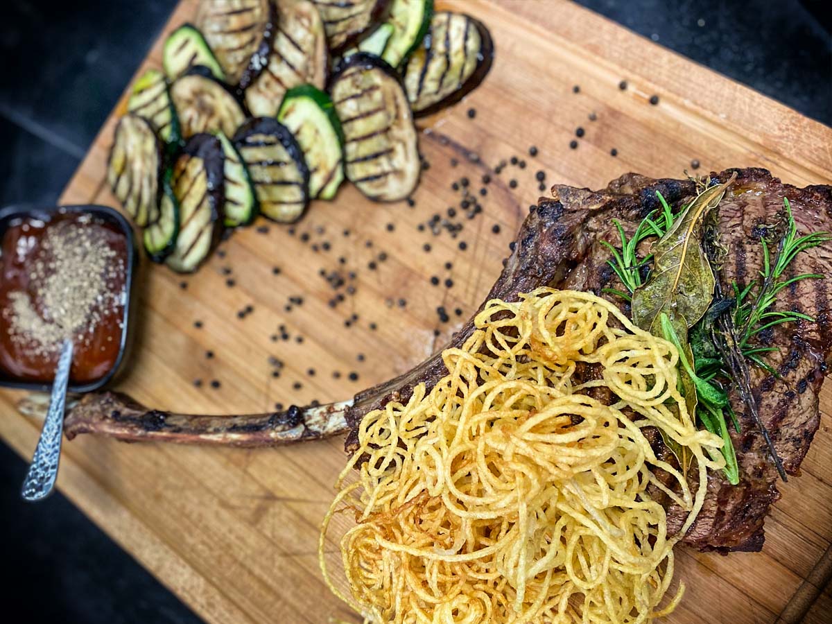 ISOLETTA Steak & Pasta